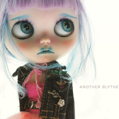 转载自微博：Blythe_world by Another Blythe ​ ​​​​ 