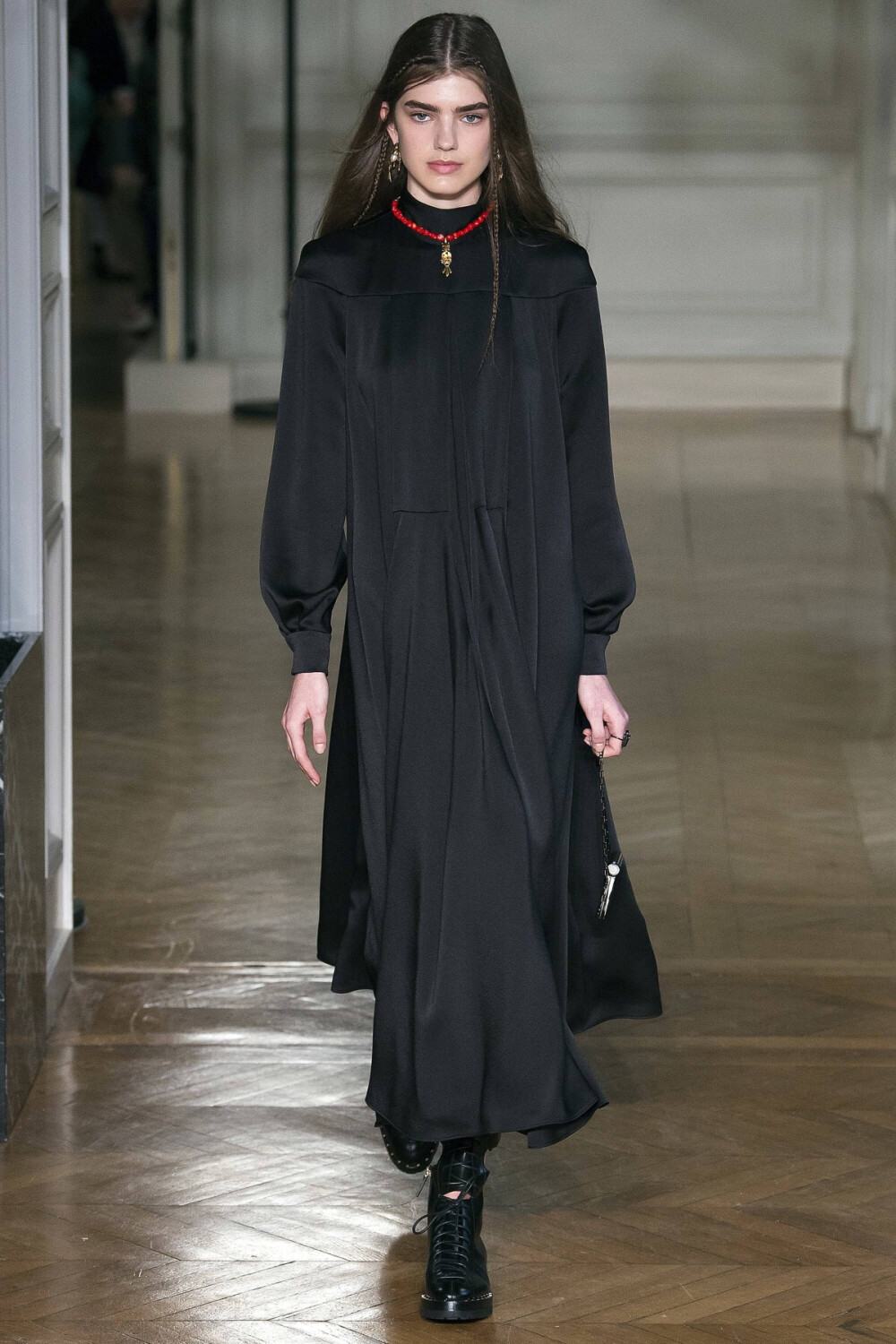 valentino paris fall 2017 - 堆糖,美图壁纸兴趣社区