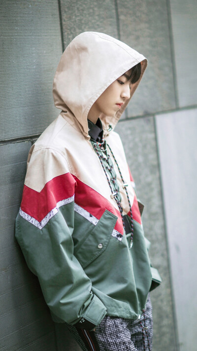 王俊凯 TFBOYS王俊凯 Dora 街拍