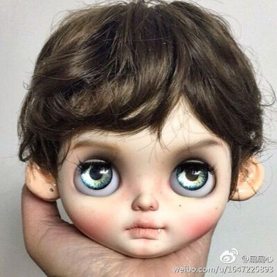 Super amazing custom Blythe boy.: