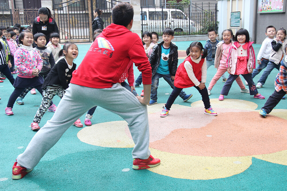 世纪万成教育幼儿体智能课程教学跟拍