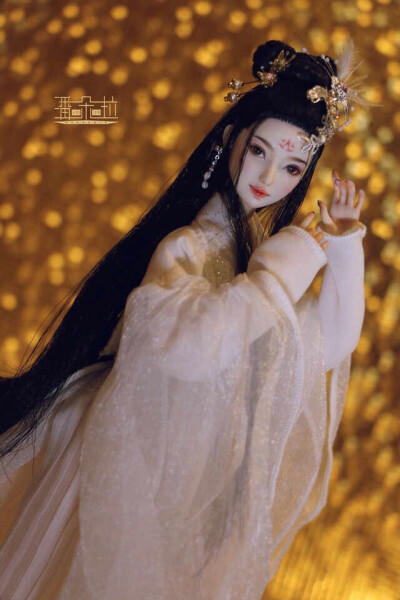 【凤求凰】•白飞飞。