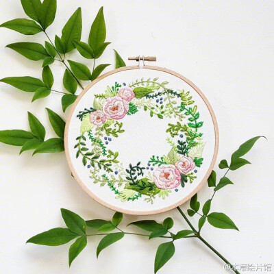 #手作#清新的花草刺绣艺术。| namaste_embroidery，更多：O网页链接 ​​​​