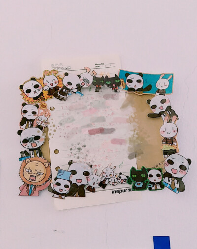 旧读物上的小熊，剪下来成了一个小相框，，