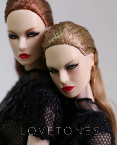 ＬＯＶＥＴＯＮＥＳ
Autumn Winter 2016 Collection