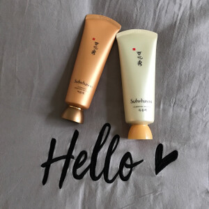 #雪花秀与润睡眠面膜和玉容撕拉面膜#这两款使用上我更喜欢睡眠面膜，睡觉前薄涂一层当面霜，很舒服，撕拉面膜我只用于鼻子周围，用在全脸感觉对皮肤的拉扯太大了