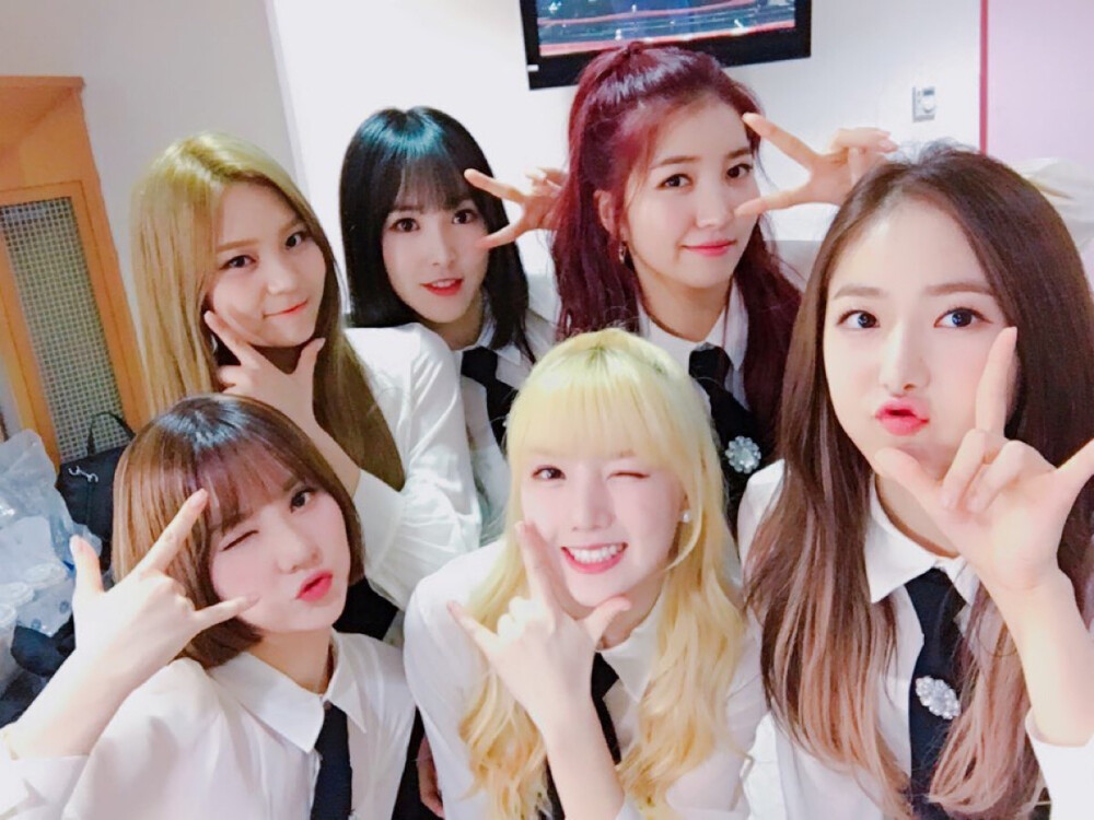 GFRIEND 여자친구