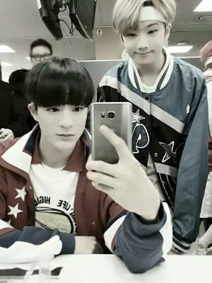 ［NCT dream］李帝努jeno 朴志晟