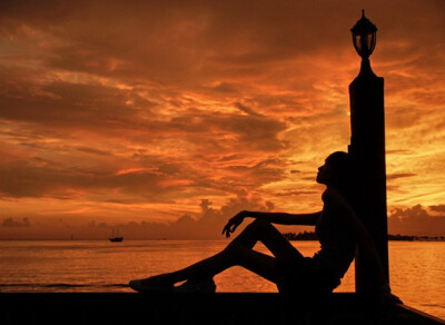 绝美的意境剪影摄影图片