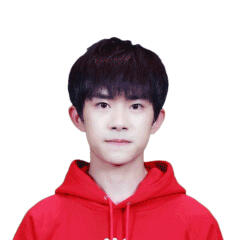 易烊千玺表情：手动比心