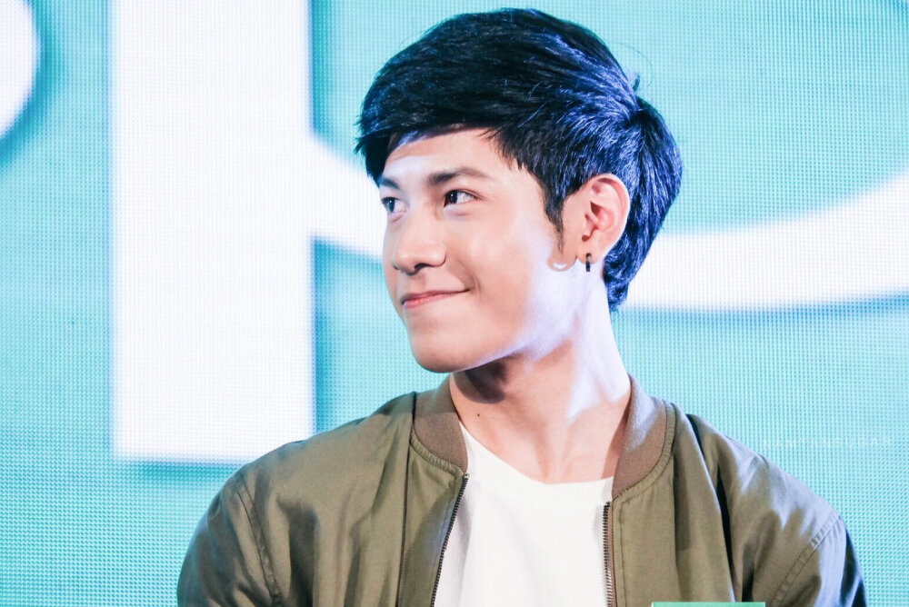 kongphop 钢炮 泰剧一年生 SingtoPrachaya 小狮子
cr.twitter