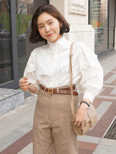 韩国2017春季韩版上衣显瘦宽松高领甜美纯色长袖蕾丝衫女
