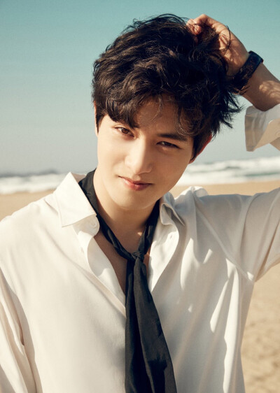 CNBLUE 씨엔블루 이종현 李宗泫 Lee Jong Hyun