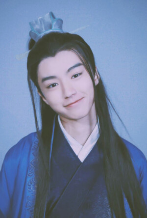 我可爱吗
你超级可爱，小鱼干都给你