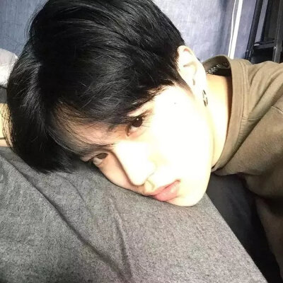 男头 女头 动漫头像 壁纸 二次元 萌图 情侣头像 小清新 黑白 森系