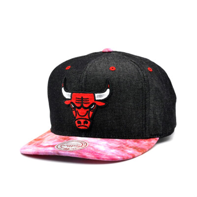 双11抢购 Mitchell and Ness 芝加哥 公牛队 红色星空 棒球帽