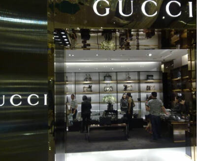 gucci店铺专柜装修设计gucci店铺专柜装修设计