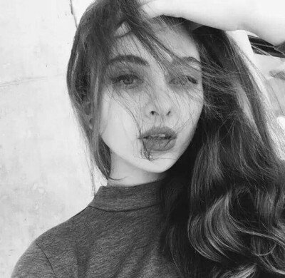 by 杨宁宁后来砸了酒瓶也没换回清醒 醉的心甘情愿