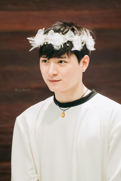 KristPerawat 泰剧一年生 暖暖 阿日学长 Arthit 王慧侦
cr.twitter