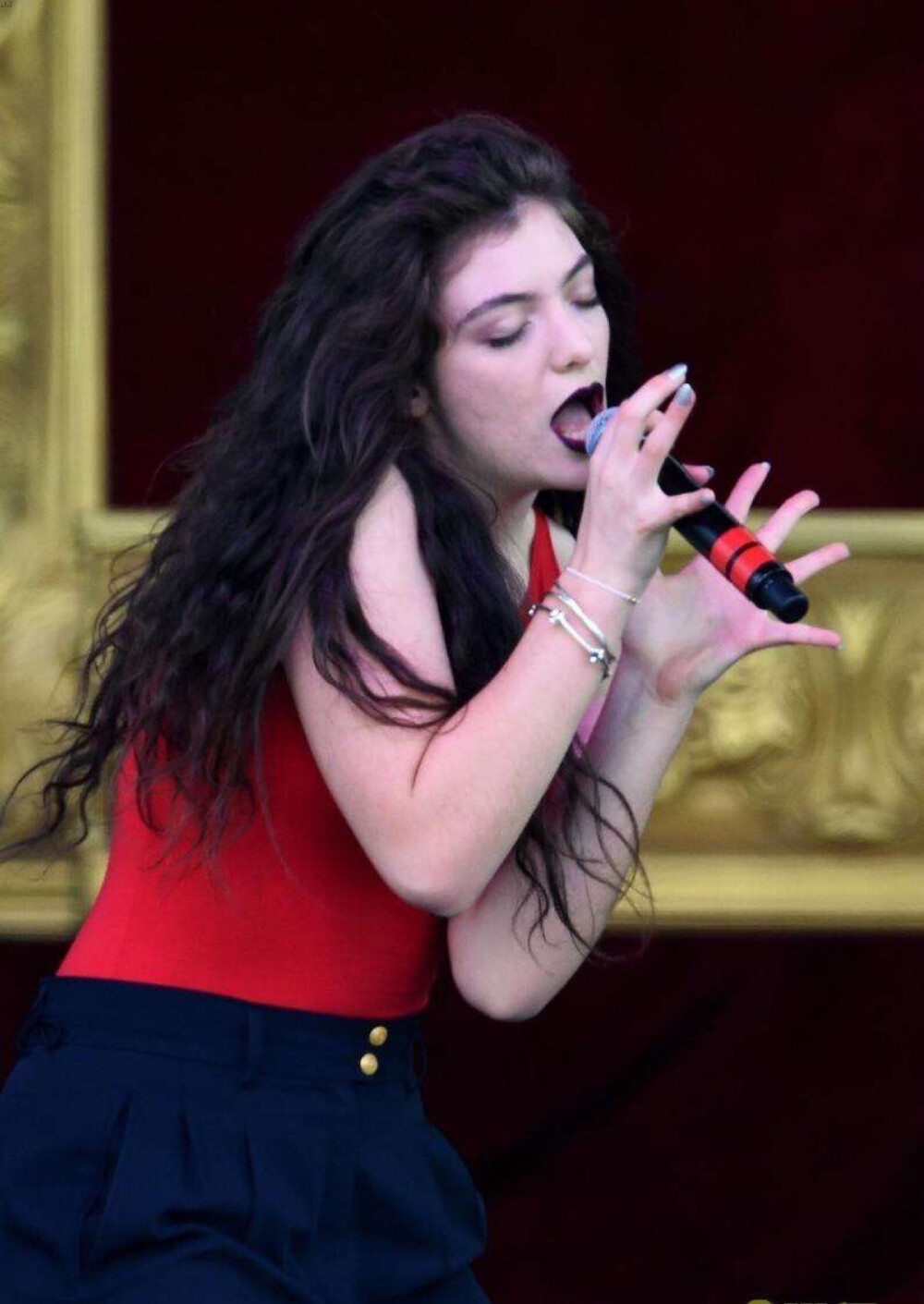 Lorde（原名：Ella Marija Lani Yelich-O'Connor），1996年11月7日出生于新西兰奥克兰德文波特，新西兰创作型女歌手。