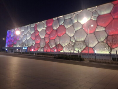 会变色的水立方！