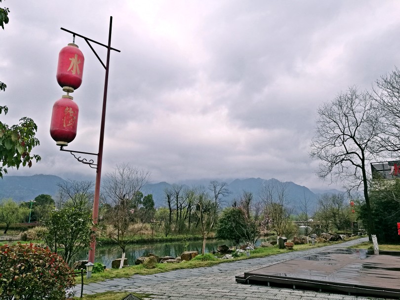 水村山郭酒旗风