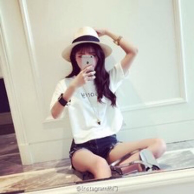 女生头像。 乖巧