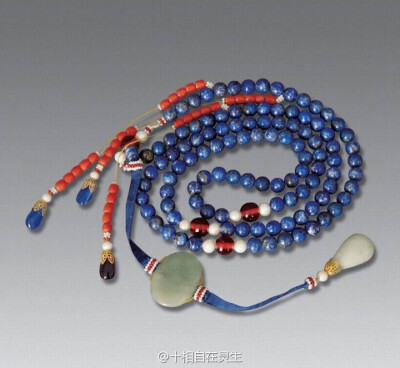 清 正统朝珠集萃