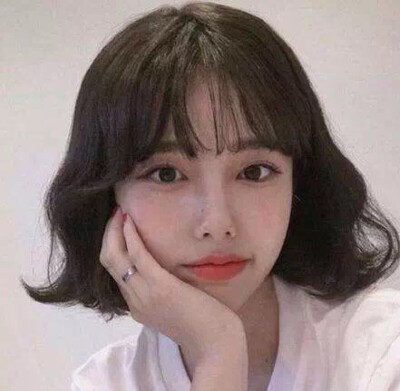 2017流行头发外翘