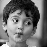 小孩搞怪，喜欢可以关注我喔！定时更新！