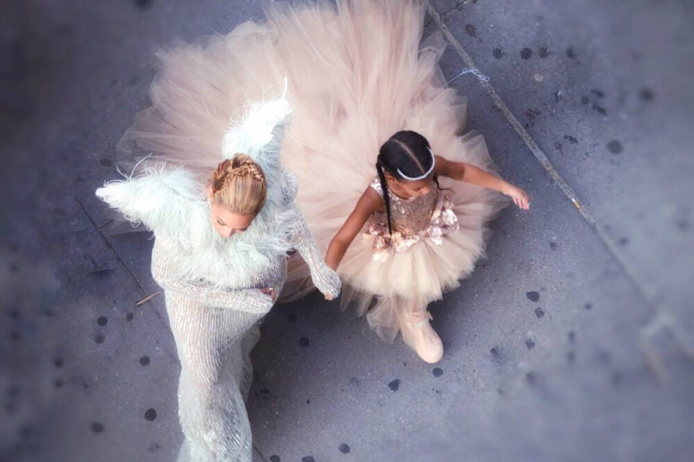 Beyonce in Francesco Scognamiglio haute couture and Blue Ivy Carter in a custom made dress by Mischka Aoki with Bergdorf Goodman jewelry at the 2016 VMAs. ​​​