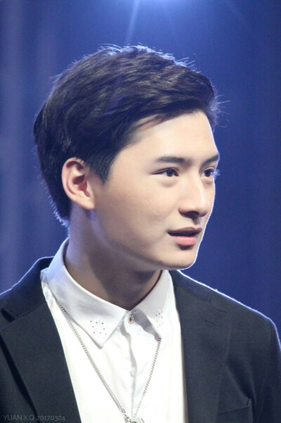 KristPerawat 泰剧一年生 暖暖 阿日学长 Arthit 王慧侦
cr.twitter