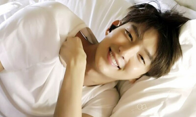 #李准基#【来源：imok_jg instagram】李准基｜我耳边的糖果