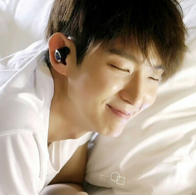 #李准基#【来源：imok_jg instagram】李准基｜我耳边的糖果