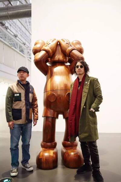 NIGO X VAN @KAWS SHANGHAI VIP DAY 2017-03-26