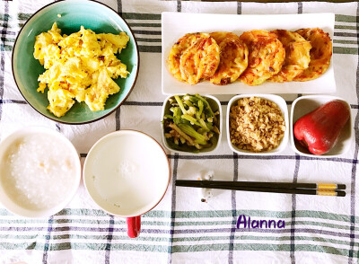 今天的虾饼餐