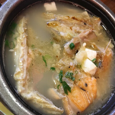 三文鱼铁锅汤