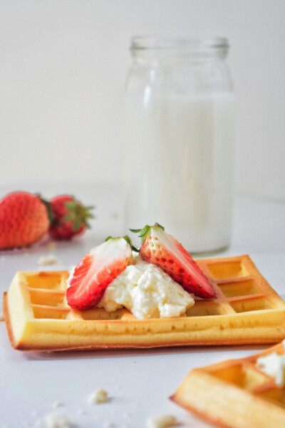 strawberry waffle 草莓华夫饼