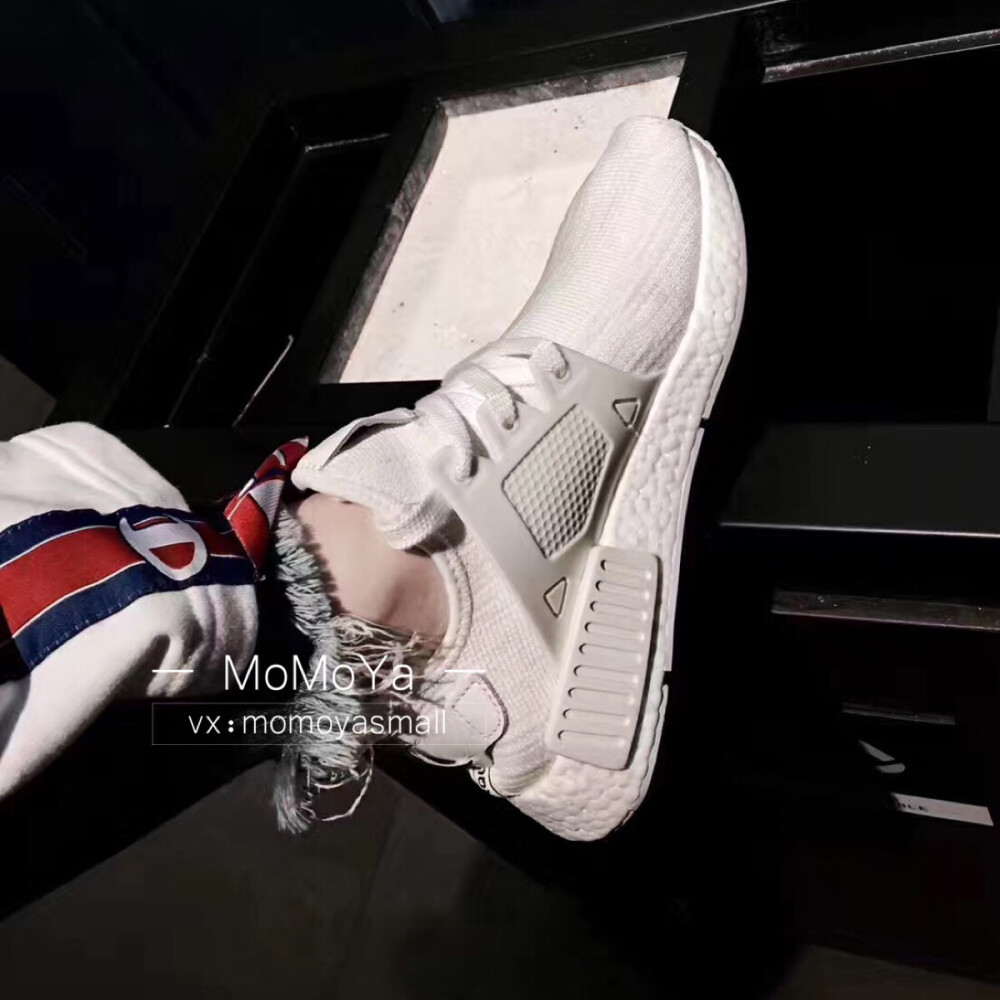 男女款
Adidas NMD XR1 Primeknit 阿迪 三叶草
36--44 情侣鞋 运动鞋