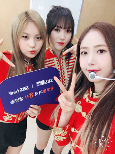 GFRIEND（여자친구）崔俞娜俞宙 黄恩菲信飞 金艺源严智