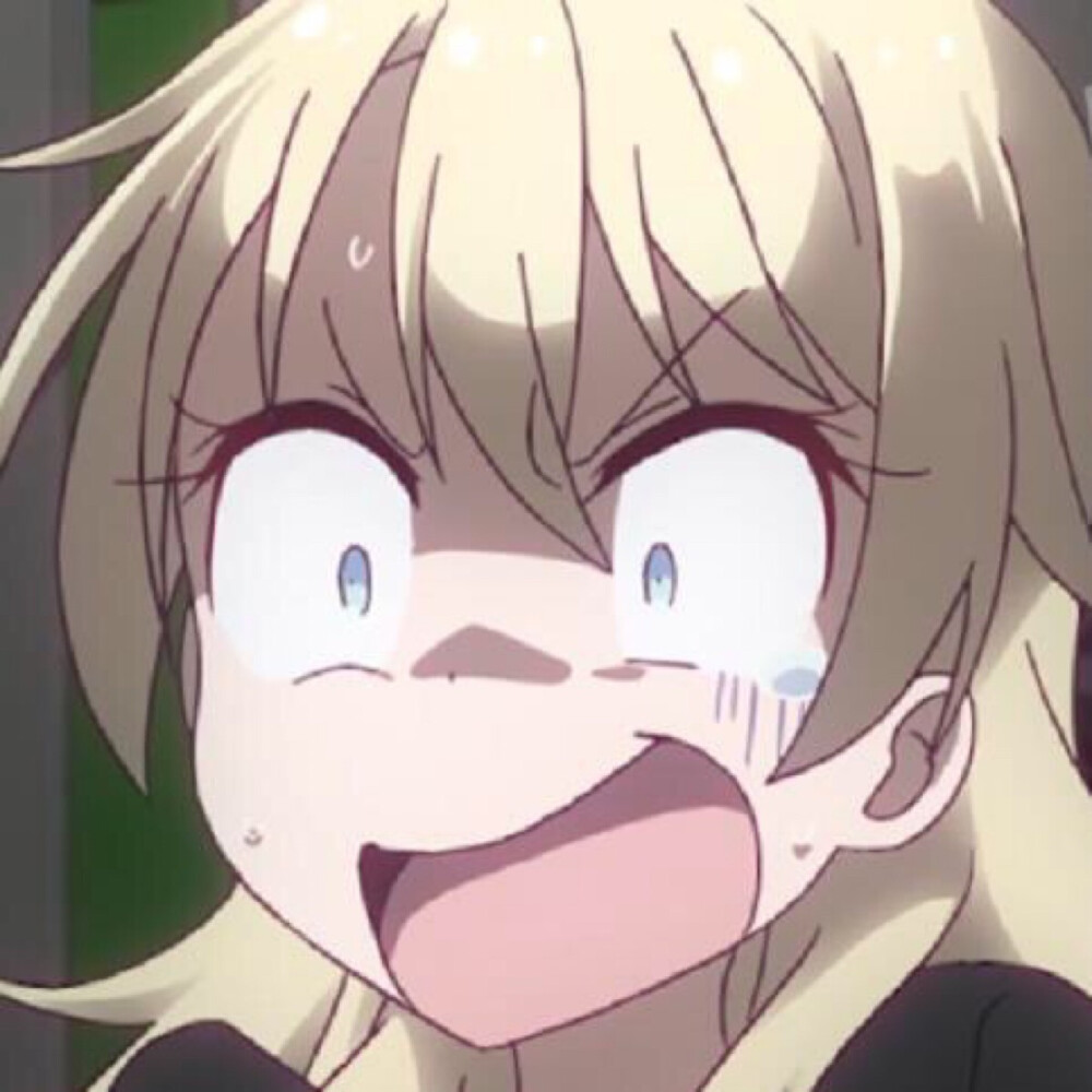 我想看你更多的表情，只对我才有的表情，想看见你眼里的深情、宠溺甚至是欲望。