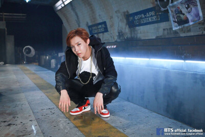 #防弹少年团#郑号锡#j-hope 脸书更新：【1年中最充满希望的一天！防弹少年团中担任舞蹈队长的积极王hope 生日快乐！生日祝福未公开照片大公开！】 22nd Hopeful Hope's day 2015 part 3