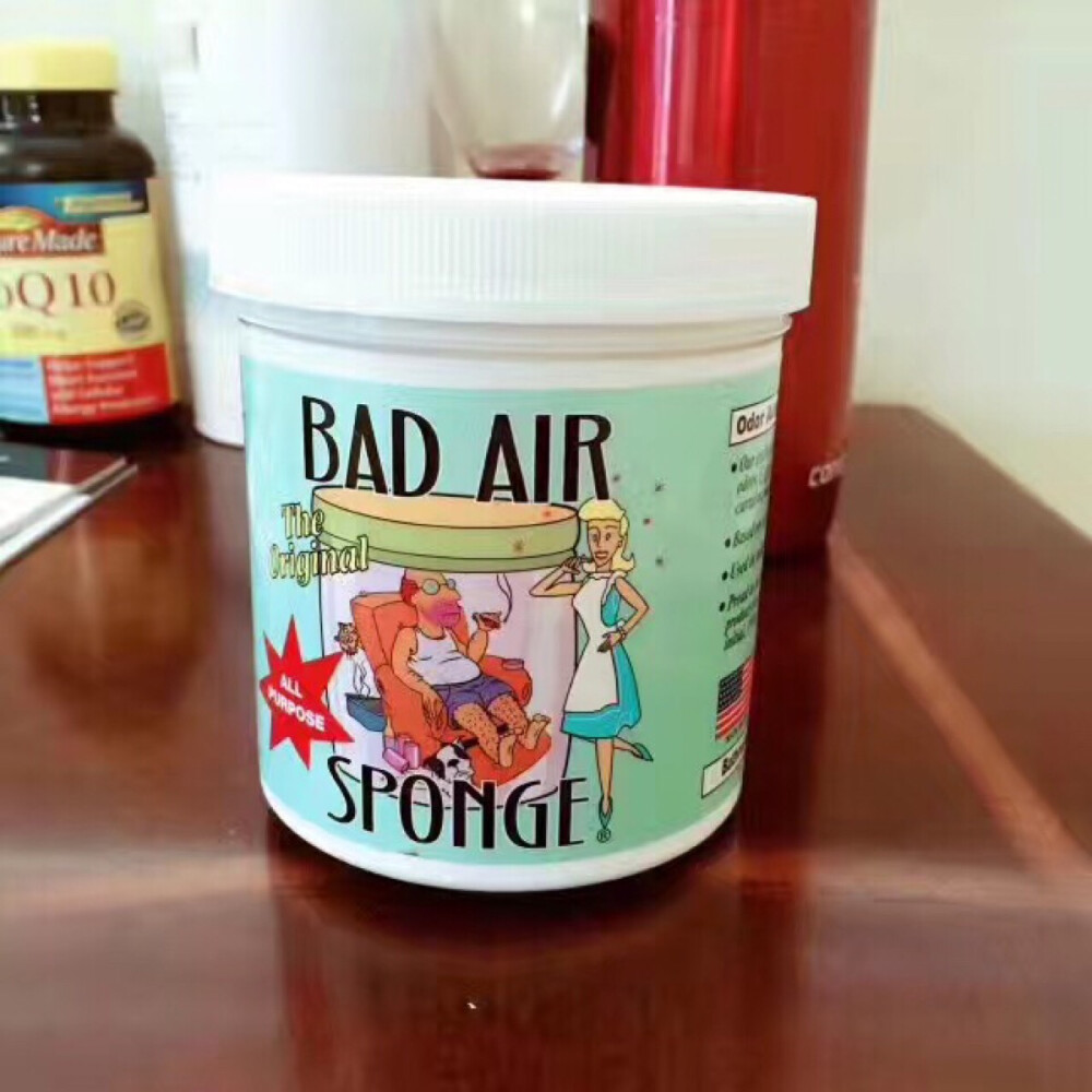 #bad Air# BAD AIR sponge白宫御用空气净化剂，除甲醛，烟雾，雾霾的好帮手。有淡淡清香味。不含任何芳香剂或添加剂[捂脸]每罐约450g，约可以覆盖37m2的空间，可使用3到9个月。体积会随着使用慢慢减小。