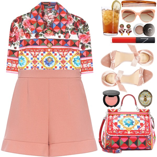 A fashion look from March 2017 featuring crop top, high-waisted shorts and heeled sandals. Browse and shop related looks.