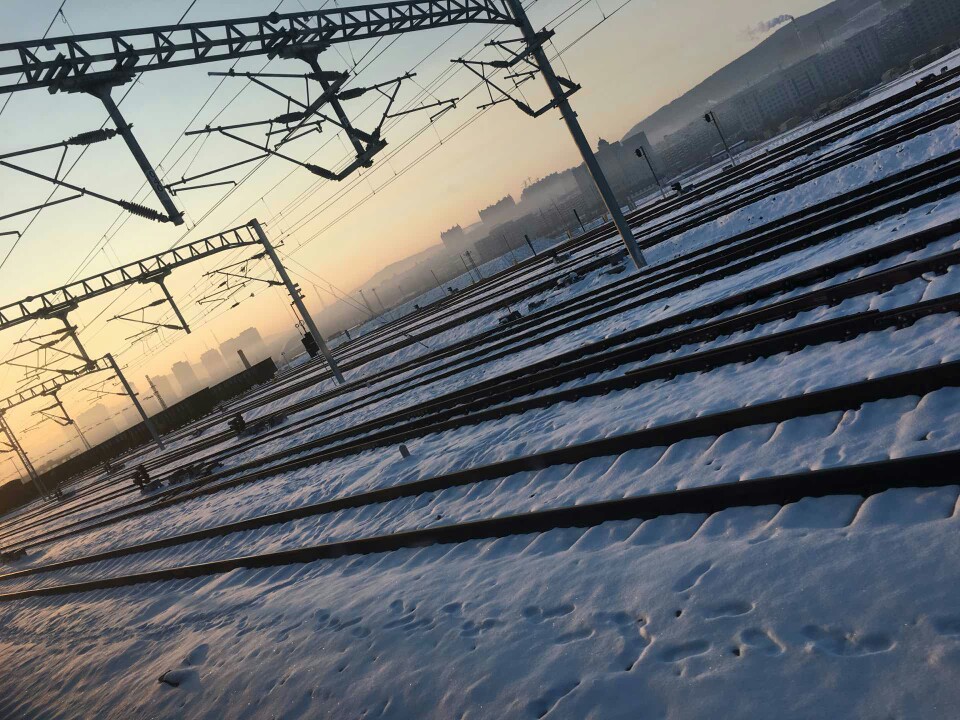 俄罗斯 铁轨 雪地 背景