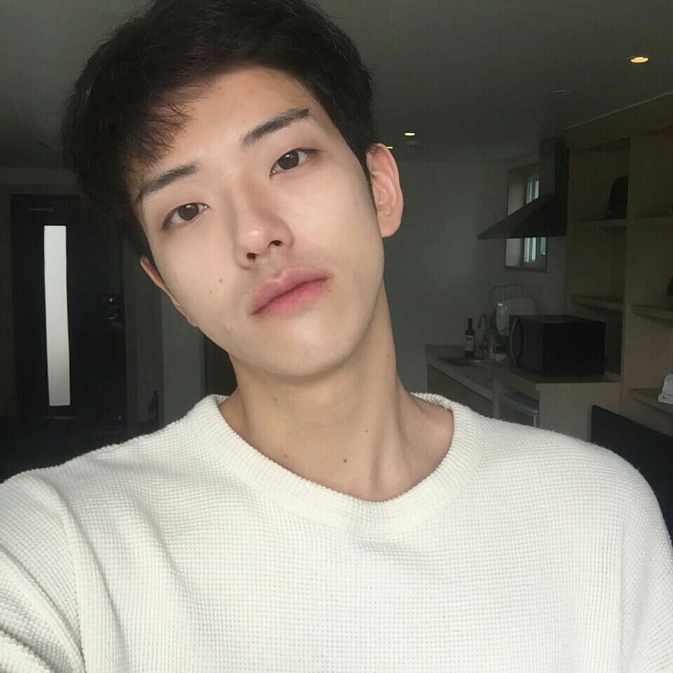 别具酱心的男头个性酷玩网痞味帅