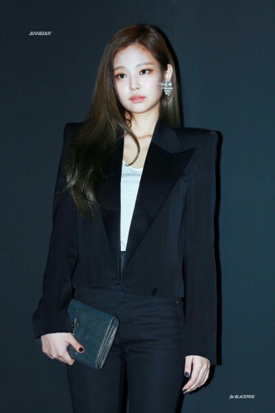 JENNIE BLACKPINK 金智妮 珍妮 妮妮 小野猫 这身超超超好看