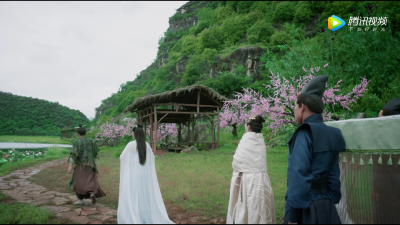 《三生三世十里桃花》 —— 白浅离开青丘后，迷谷一人待在青丘憋闷得不得了，而少辛这时正随桑籍到东海赴宴，便又来到青丘想求见白浅，迷谷不肯让她进谷，转头就走了