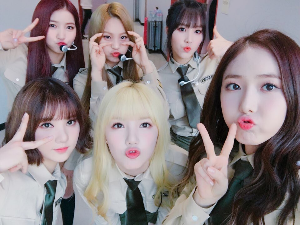 GFRIEND（여자친구）金素晶 丁恩妃银河 崔俞娜俞宙 黄恩菲信飞 金艺源严智 郑艺琳