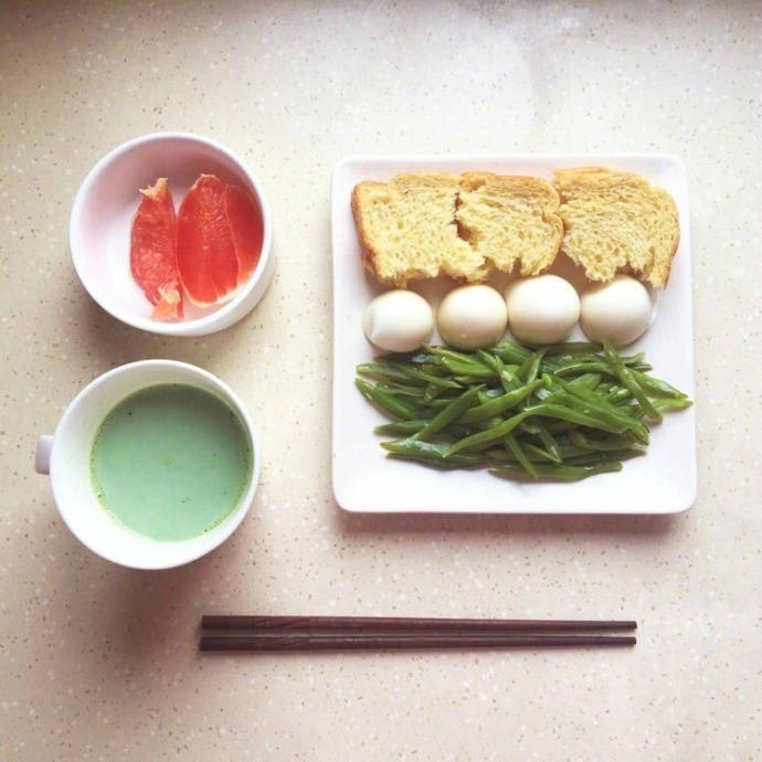 开发点清淡的 脱油脂特别彻底的减脂餐 ​​​
蛋糕 美食头像 家常菜 西餐 日式料理 甜品 韩剧 饮料 水果 暖心 下午茶 冰淇淋 巧克力 早餐 特色小吃 食谱